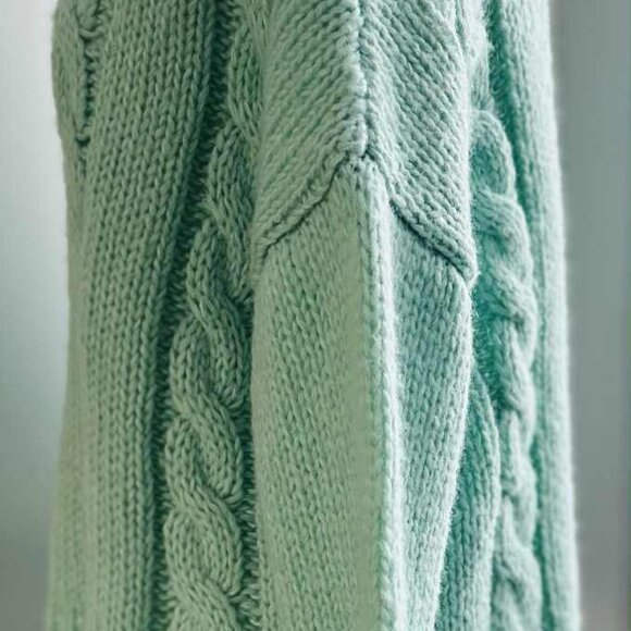 Ceny Bright Celadon Chunky & Cozy Cable Knit Turtleneck Sweater – US L - Picture 7 of 12